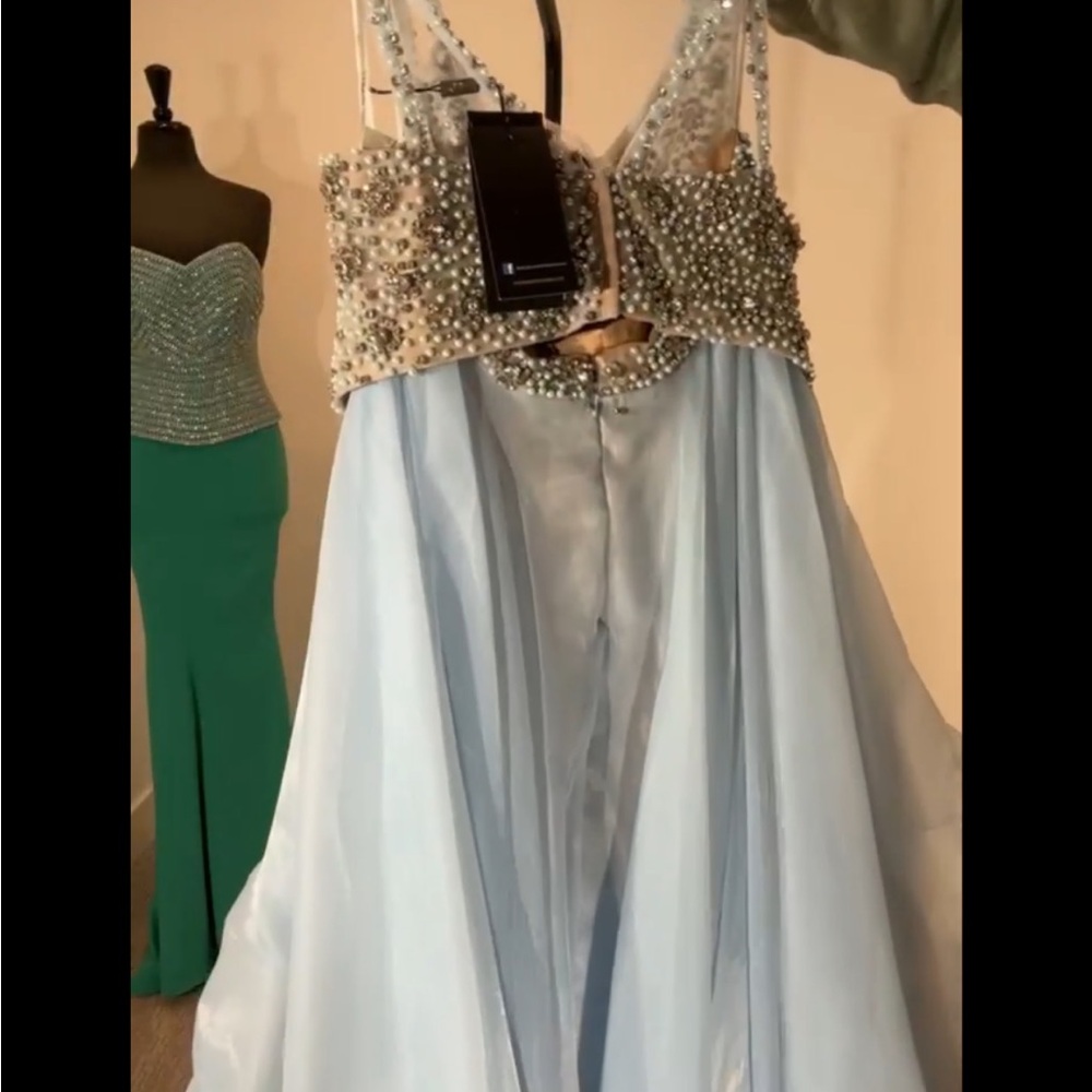 Terani Couture Two-Piece Beaded Gown NWT size 14 - absolutely stunning - Picture 3 of 11